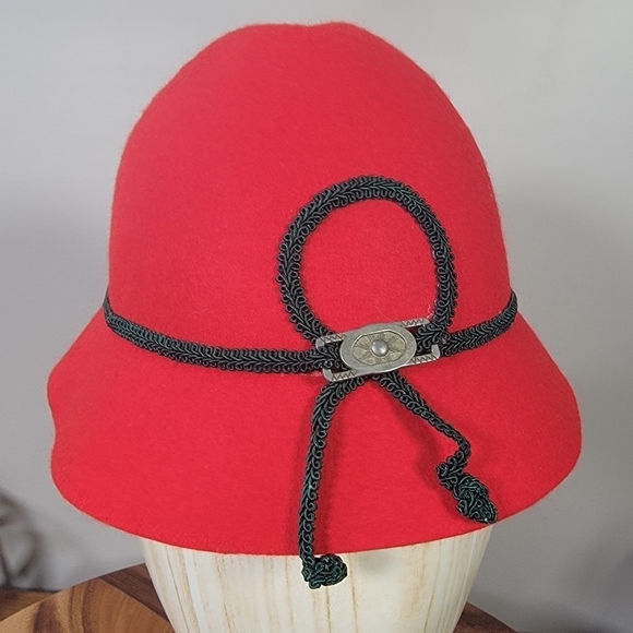 Vintage Red Wool German Girls Hat Cloche Size 51 CM - Picture 3 of 16